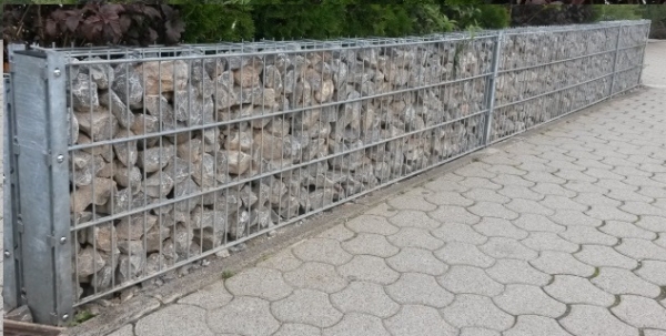 Gabionen Zaun Komplett-Set inkl. Pfosten und Befestigungsmaterial 1230mm Höhe Gabionen Zaun Komplett-Set inkl. Pfosten und Befestigungsmaterial 1230mm Höhe